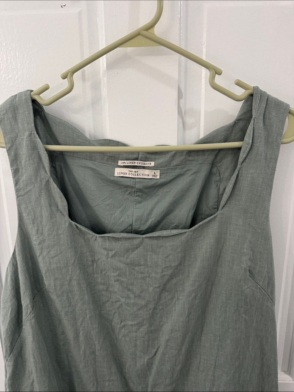 Abercrombie & Fitch Linen Dress in Sage Green - Picture 3 of 5